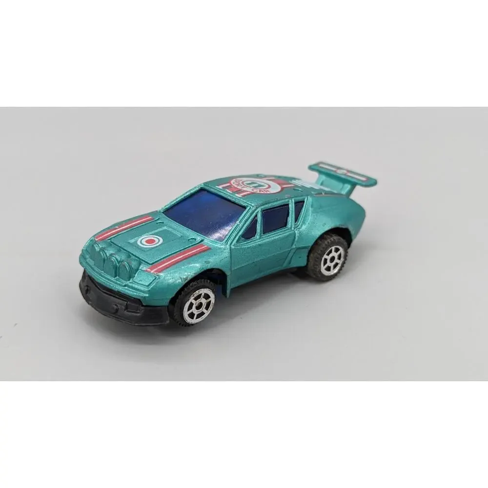 Vintage Leaping Green #11 Diecast Sports Car Made in Macau 1/55 CN113